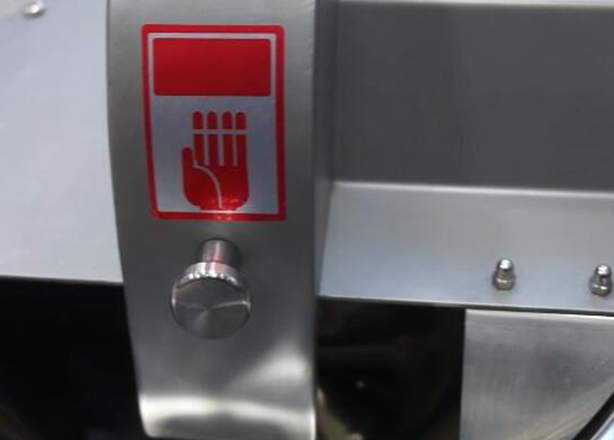 �๦���W�ϙC